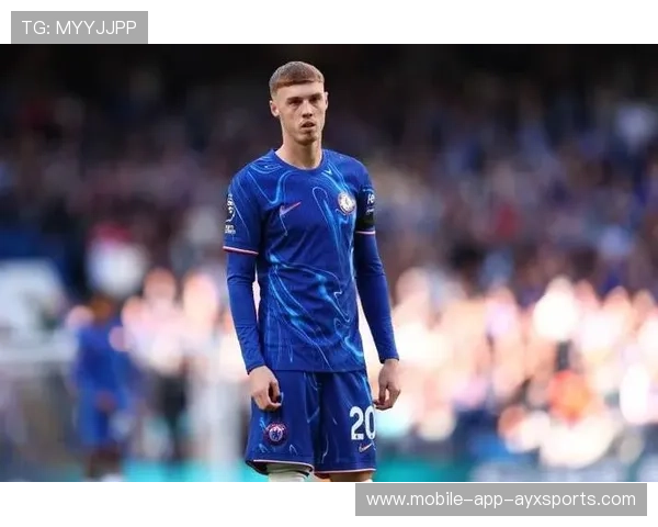 切尔西年轻后卫在比赛中展现出领袖潜质